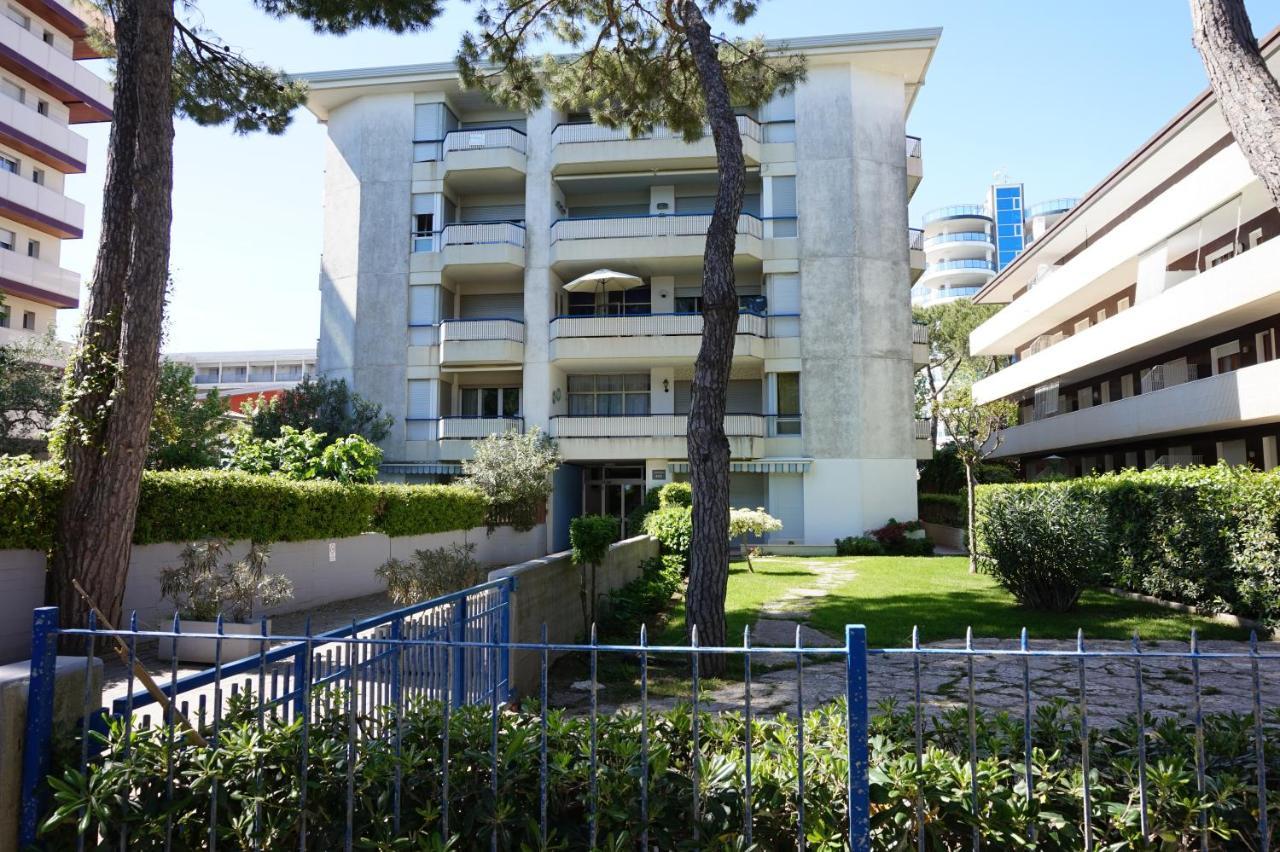 Residence Eva リニャーノ・サッビアドーロ エクステリア 写真
